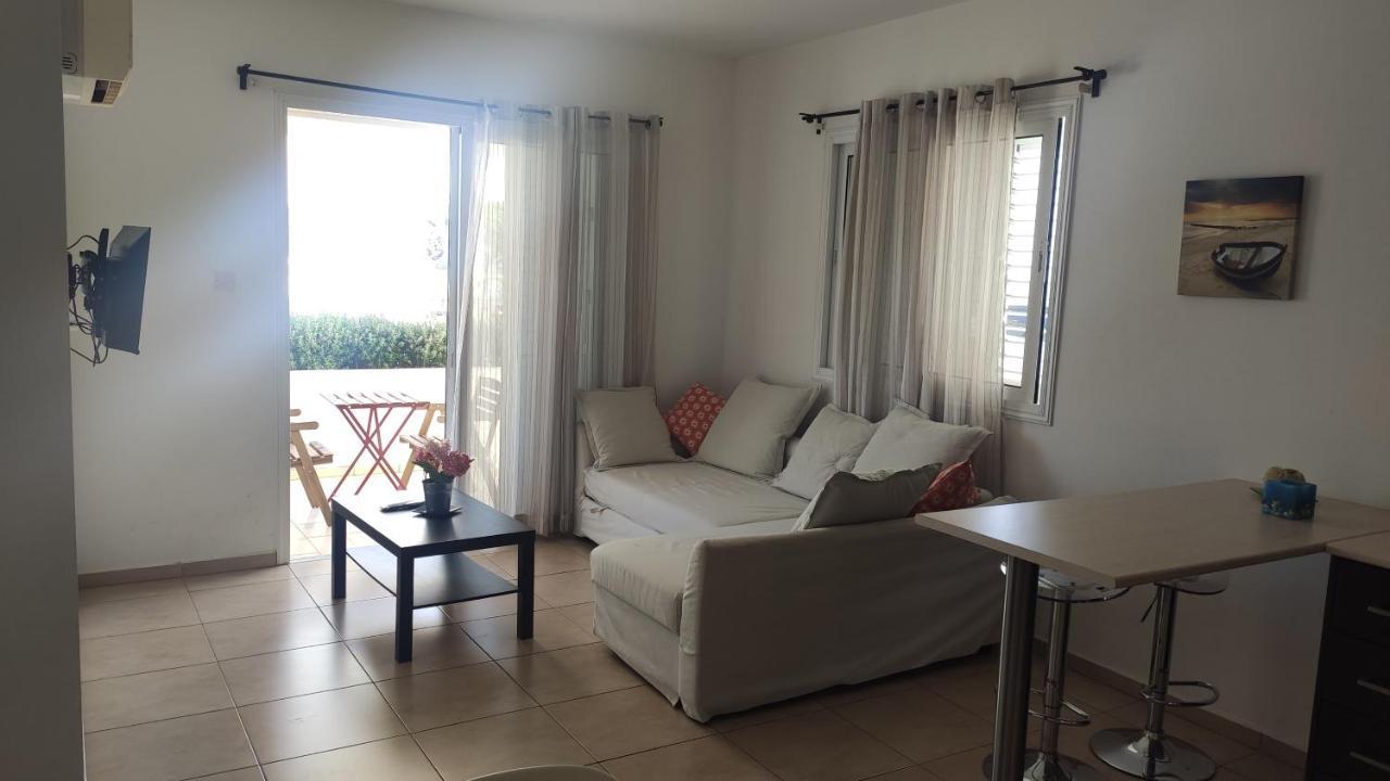Cosy Apartment In A Luxury Resort 파라림니 외부 사진