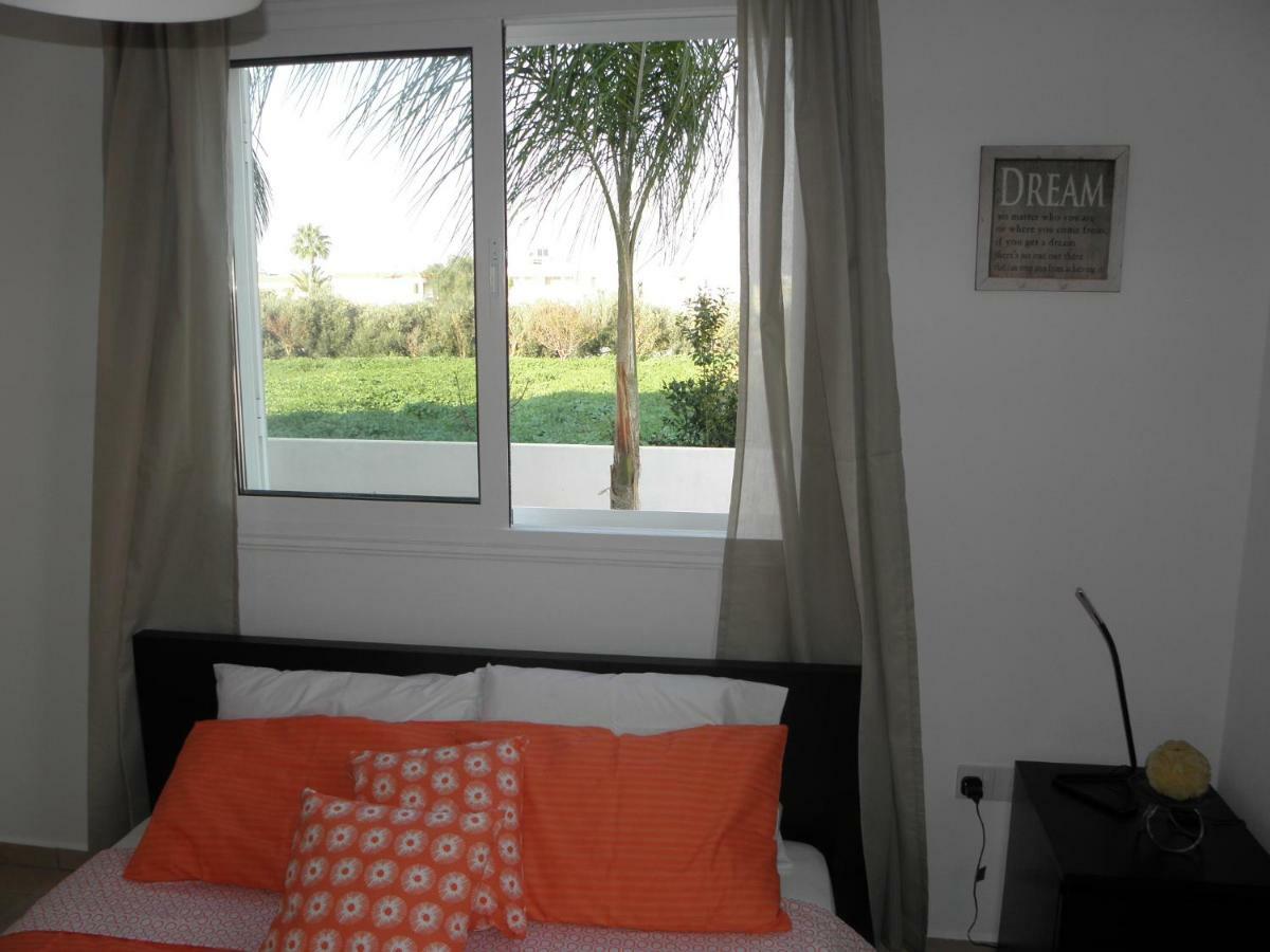 Cosy Apartment In A Luxury Resort 파라림니 외부 사진